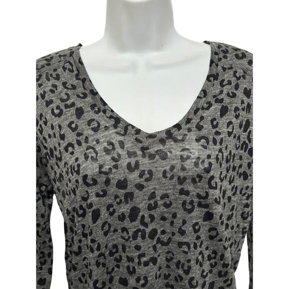 Rails Linen Blend Animal Print Top Sz XS Gray Black Long Sleeves Pullover Artsy - Picture 3 of 7